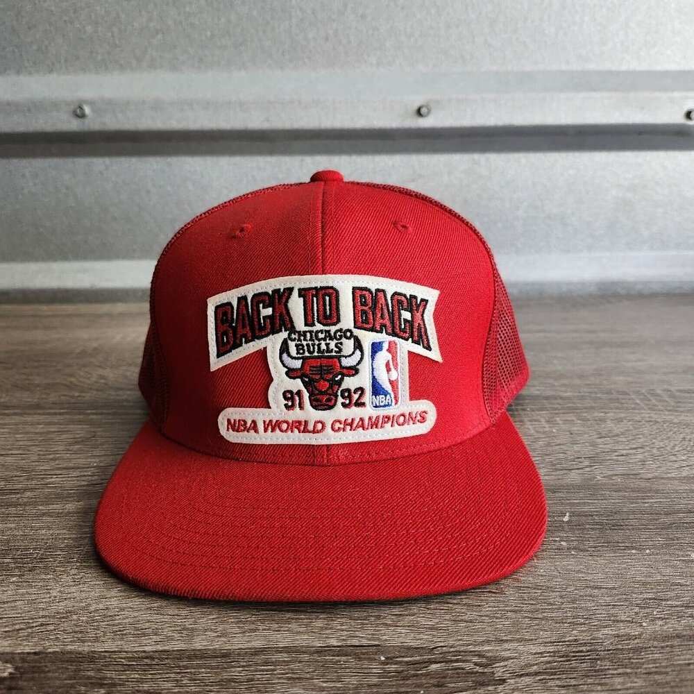 Mitchell & Ness Hardwood Classics Chicago Bulls 91-92 Back to Back CHAMPS!